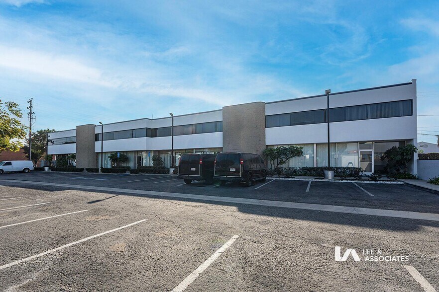 620 W 16th St, Long Beach, CA for lease - Building Photo - Image 3 of 22