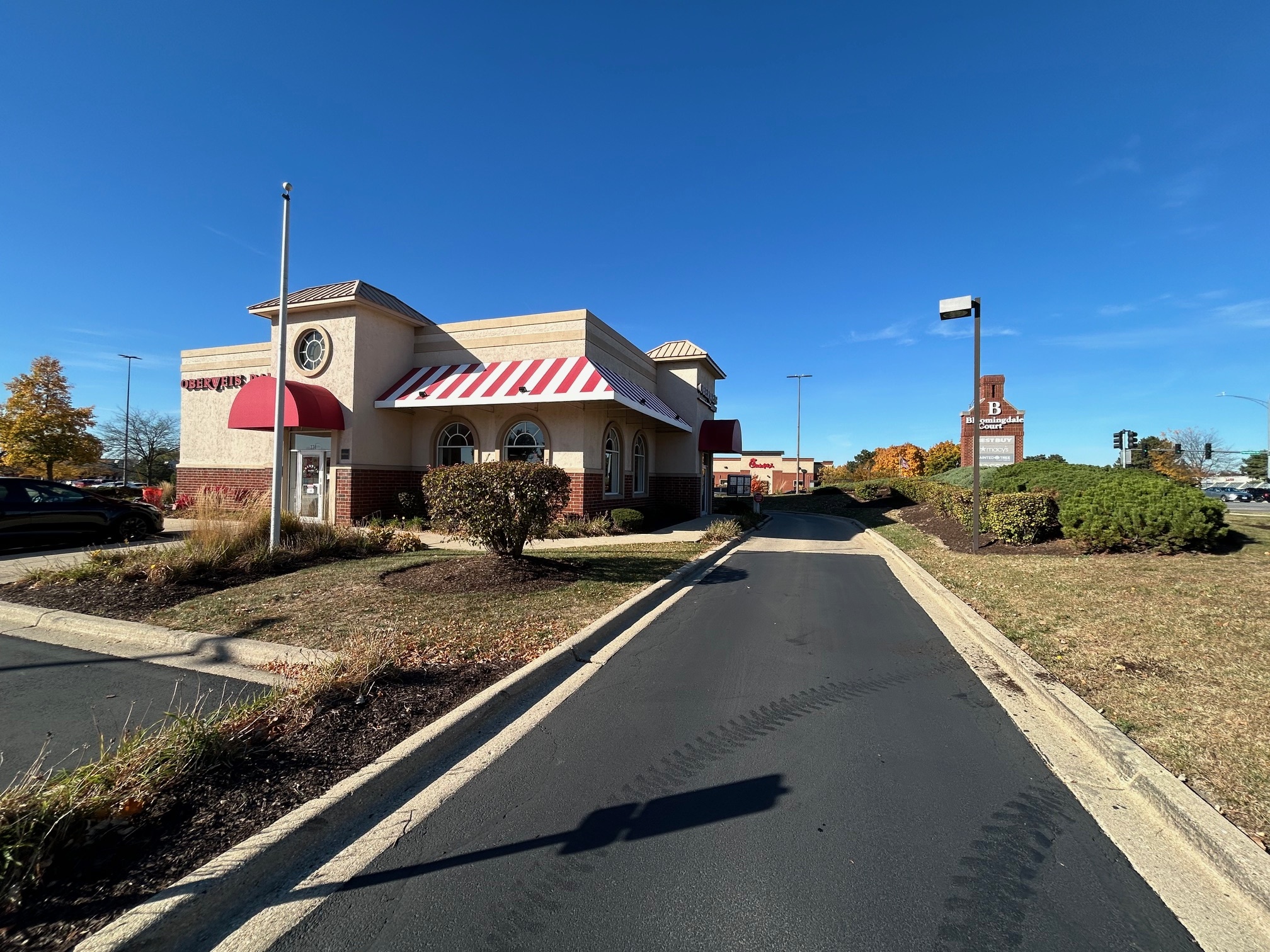 338 W Army Trail Rd, Bloomingdale, IL for lease Building Photo- Image 1 of 4