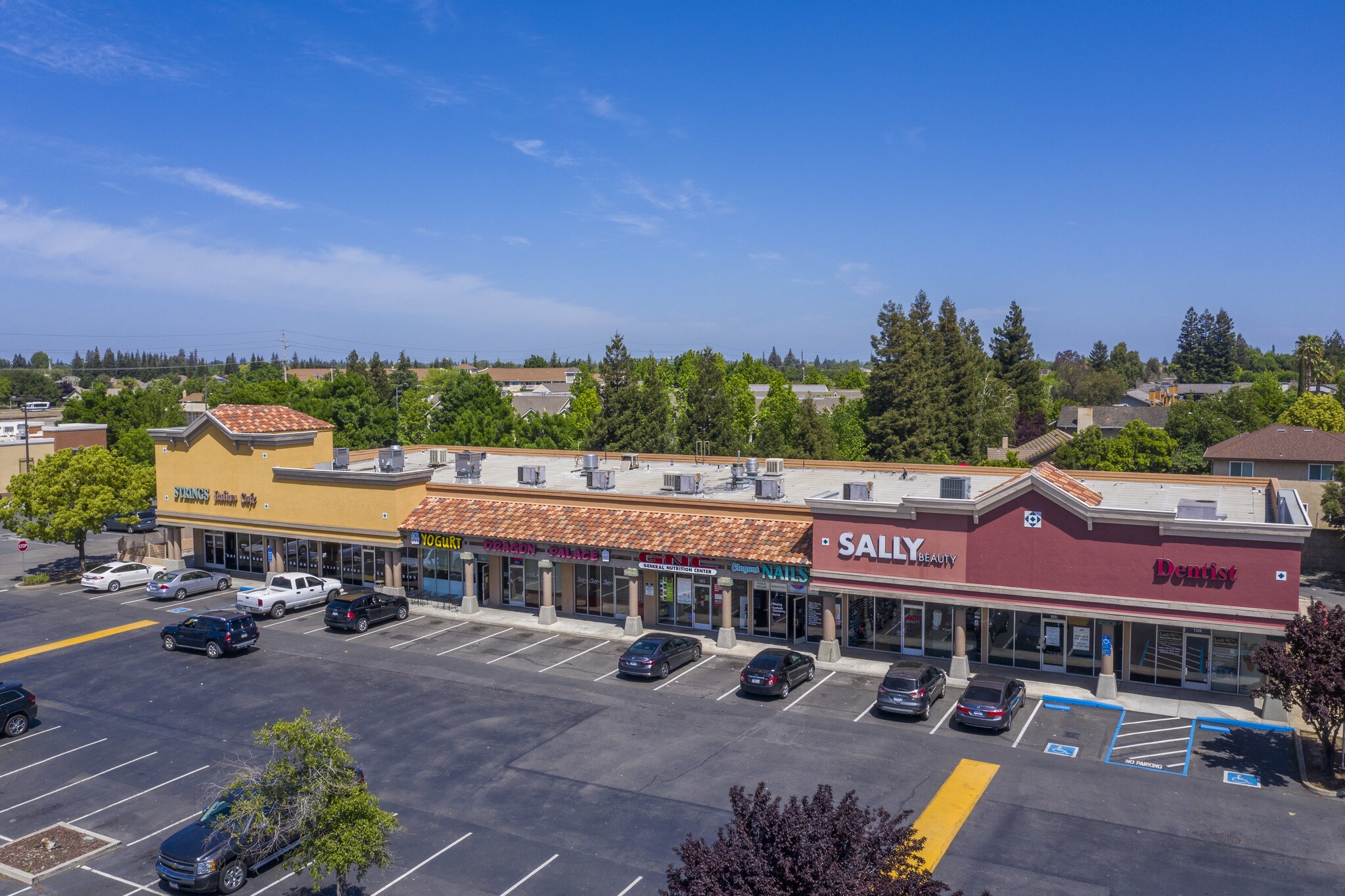 2314 W Kettleman Ln, Lodi, CA 95242 Sunwest Plaza