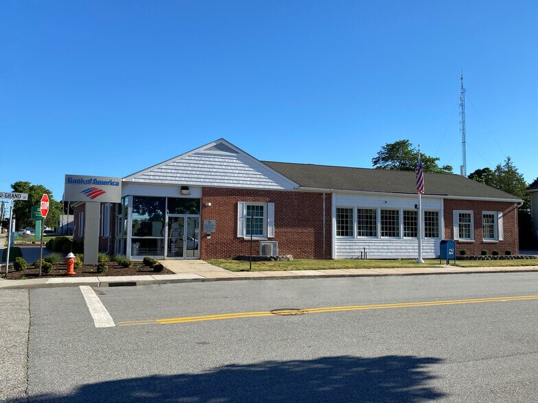 25 Pennsylvania Ave, Niantic, CT for sale - Building Photo - Image 1 of 1