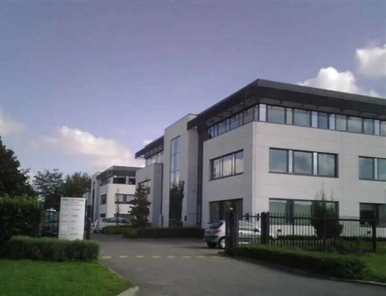 12/15 Avenue Du Hoggar, Les Ulis for lease - Building Photo - Image 2 of 12