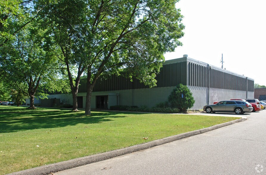 7625 Cahill Rd, Edina, MN for sale - Primary Photo - Image 1 of 1