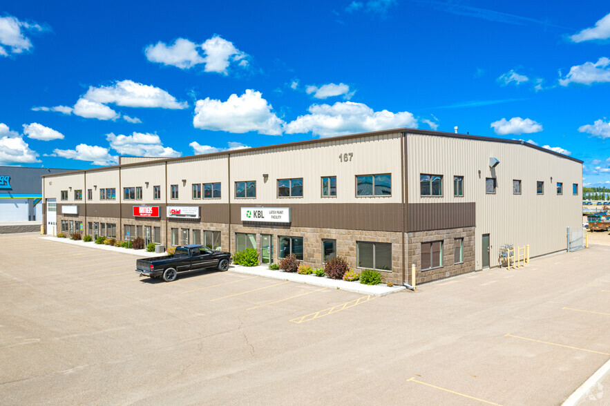 167 Queens Dr, Red Deer, AB for lease - Building Photo - Image 1 of 4