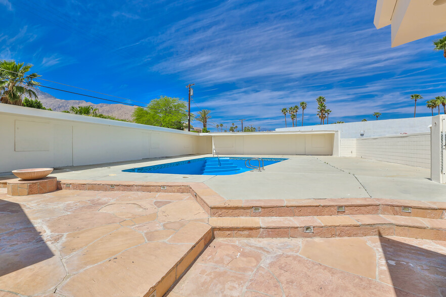 2249 N Palm Canyon Dr, Palm Springs, CA for sale - Building Photo - Image 3 of 100