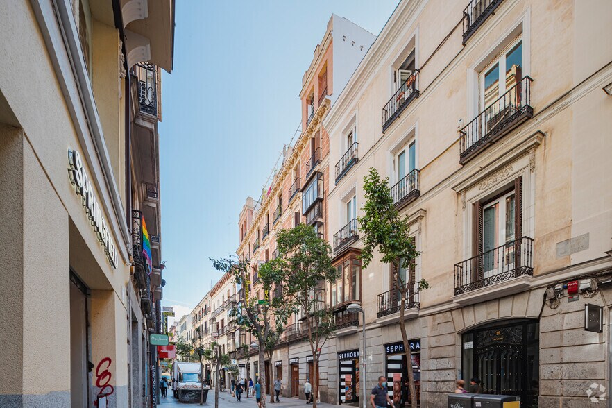 Calle Fuencarral, 18, Madrid, Madrid for sale - Primary Photo - Image 1 of 1