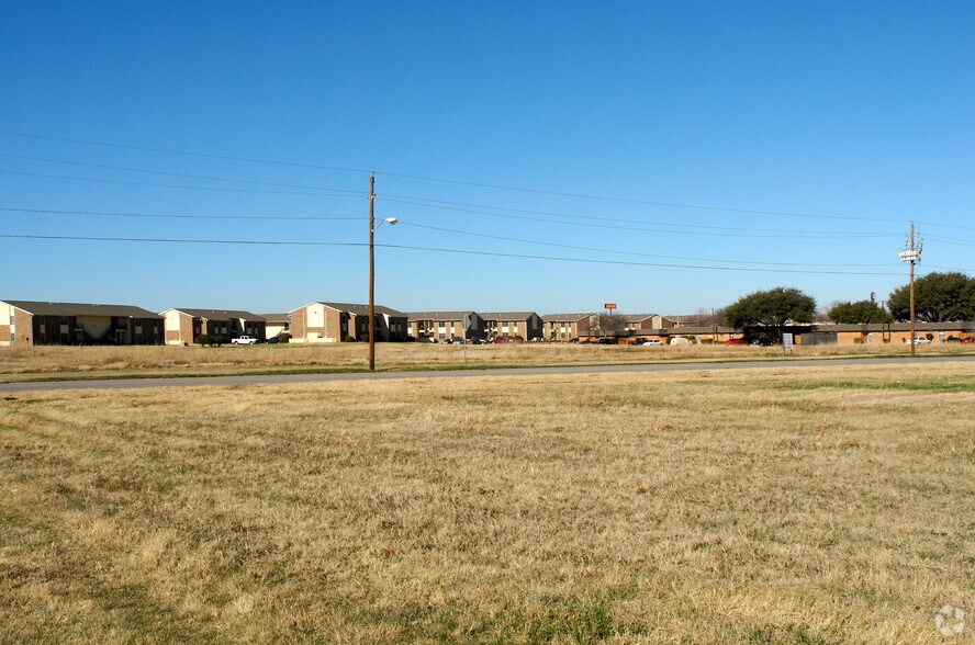 Land in Wichita Falls, TX for sale - Primary Photo - Image 1 of 1