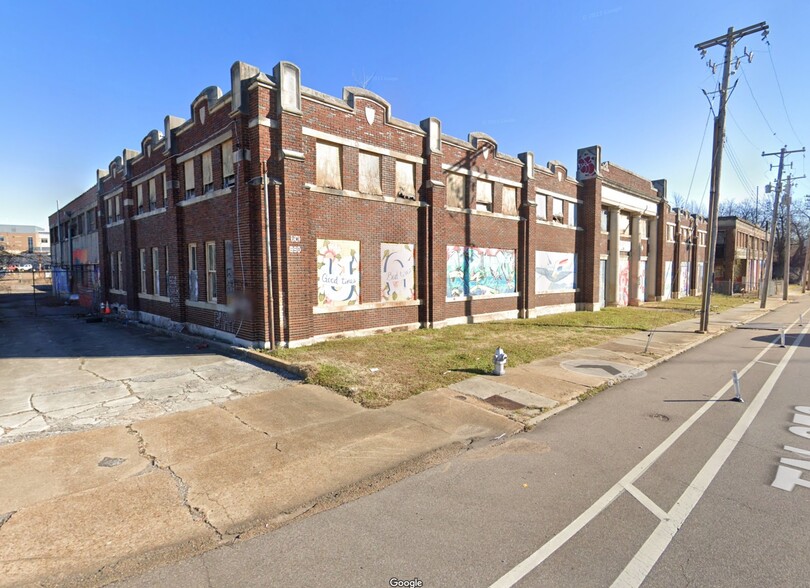 690 Linden Ave, Memphis, TN for sale - Building Photo - Image 1 of 19