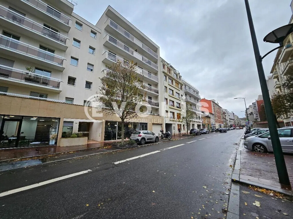 Location Bureaux 71 m² - Photo 1