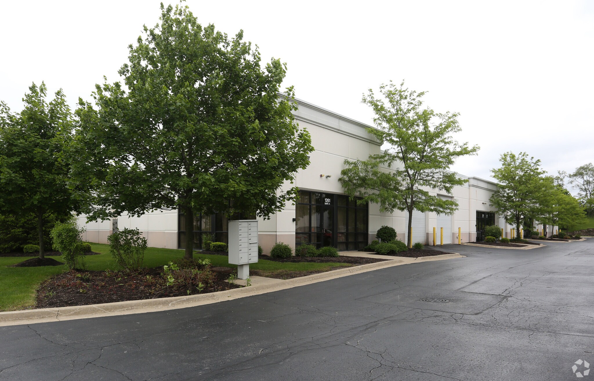 1261 Humbracht Cir, Bartlett, IL for sale Primary Photo- Image 1 of 1