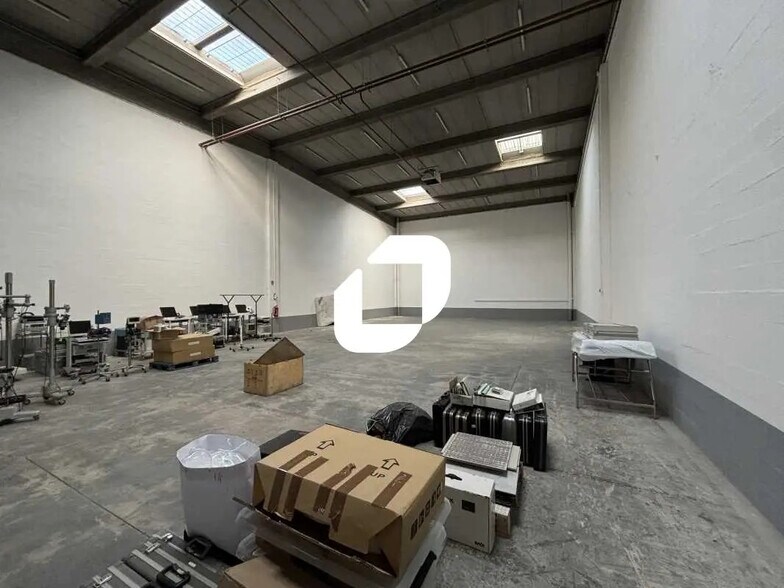 6 Rue Du Cantal, Lisses for lease - Building Photo - Image 2 of 20