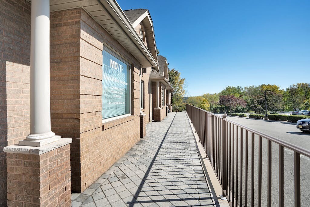 1 Degraw Ave, Teaneck, NJ 07666 Medical for Lease