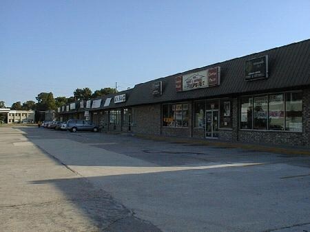 2042-2088 Woodmere Blvd, Harvey, LA for sale - Primary Photo - Image 1 of 1