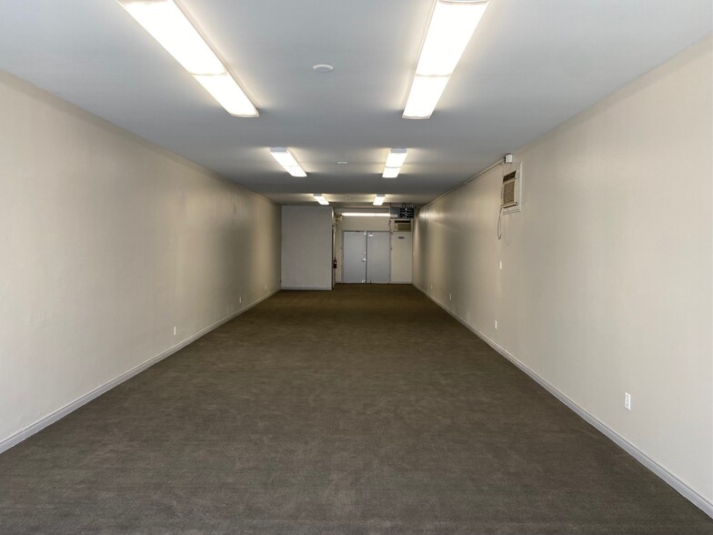 795-805 E Los Angeles Ave, Simi Valley, CA for lease - Interior Photo - Image 2 of 5