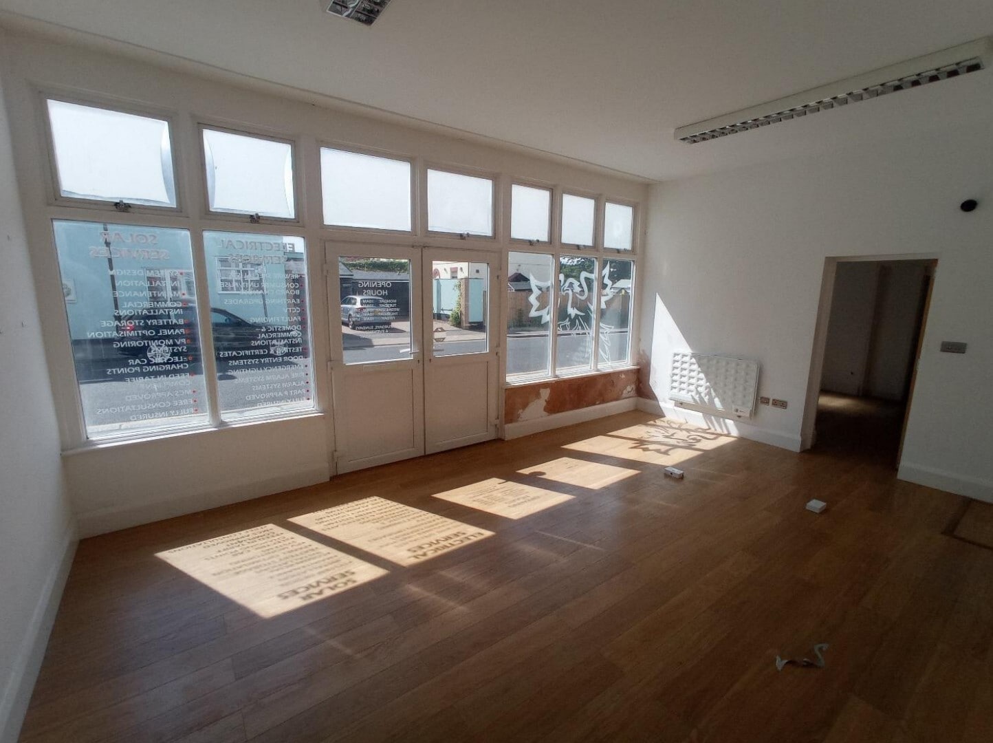 6 Plas Newydd, Southend On Sea for lease Interior Photo- Image 1 of 5