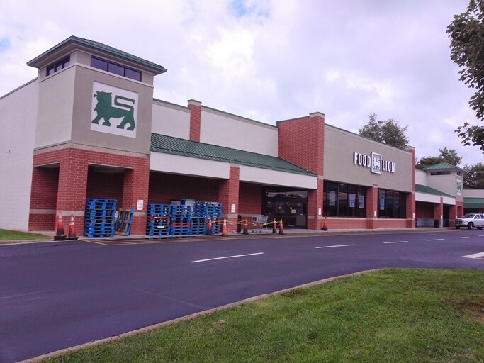 807-845 Village Blvd, Abingdon, VA for sale - Primary Photo - Image 1 of 1