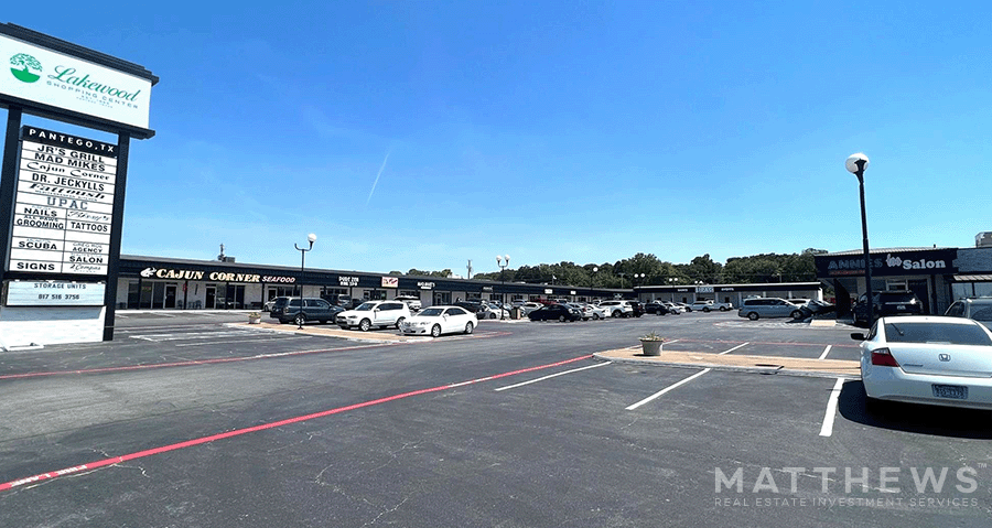 2304 W Park Row Dr, Arlington, TX for lease - Building Photo - Image 1 of 4