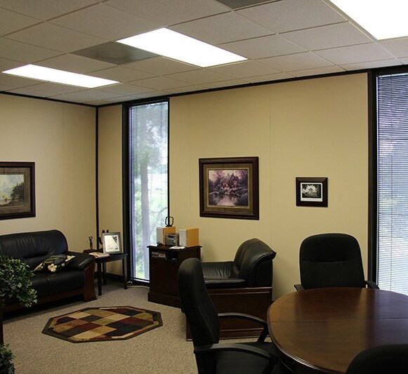 2916 W TC Jester Blvd, Houston, TX 77018