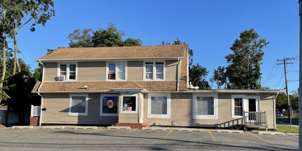 92 E Suffolk Ave, Central Islip, NY for sale - Building Photo - Image 1 of 1