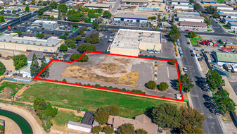 Lander Shopping Center - Parking Garage