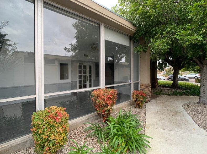 230-292 Avocado Ave, El Cajon, CA for lease - Primary Photo - Image 1 of 9