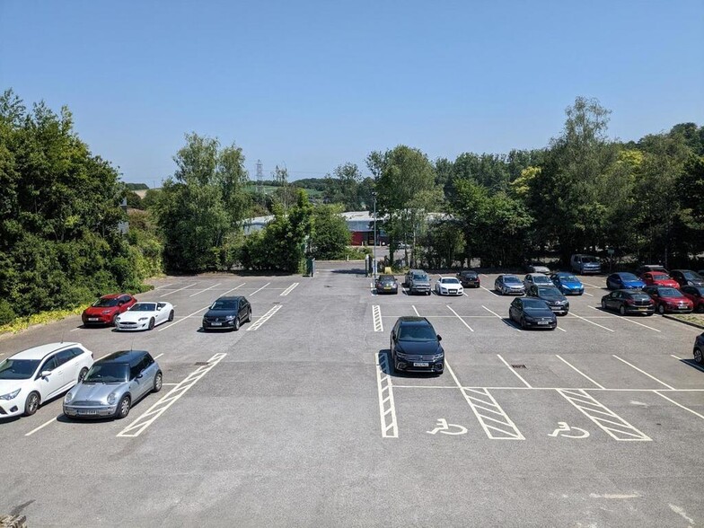 Wilson Rd, Alton for lease - Building Photo - Image 2 of 3