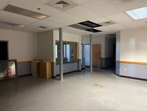1565-1567 N Main St, Fall River, MA for lease Interior Photo- Image 2 of 14