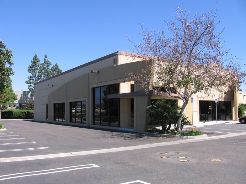 2746 Loker Ave W, Carlsbad, CA for lease - Building Photo - Image 3 of 6