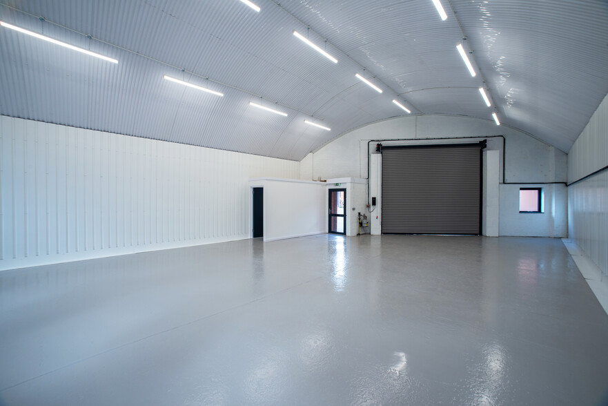 Rotherhithe New Rd, London for lease - Building Photo - Image 3 of 4