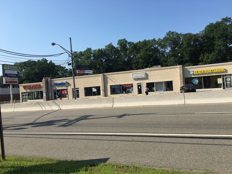 319-325 State Route 10, East Hanover, NJ for lease - Building Photo - Image 3 of 7