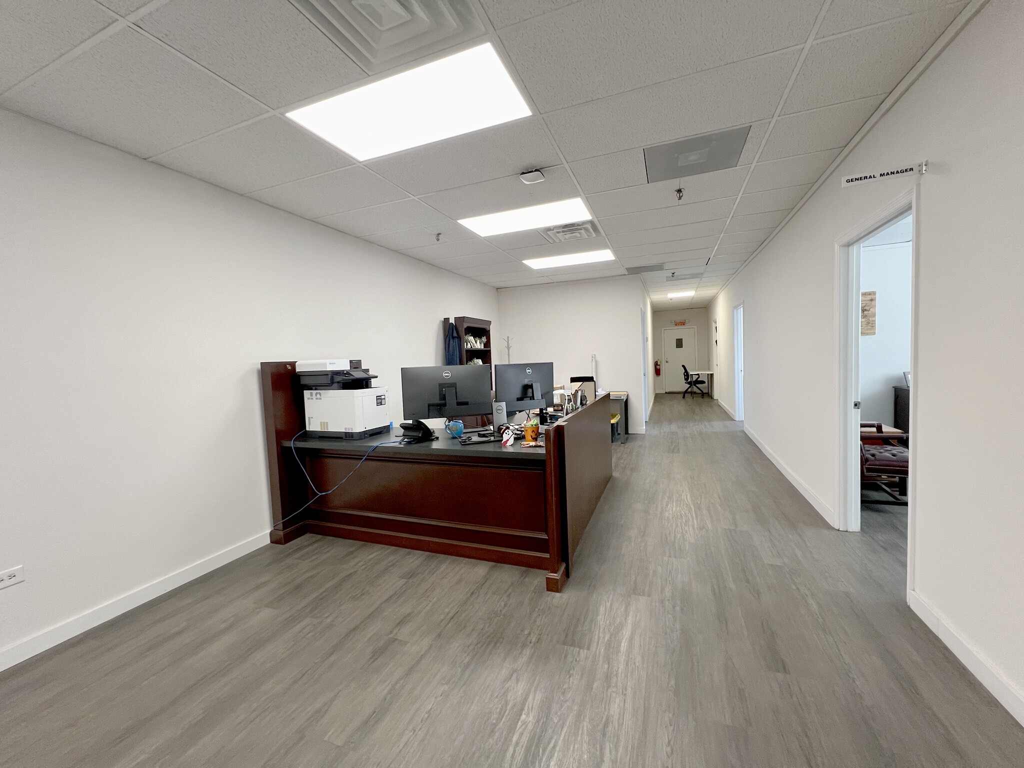 204 Red Rd, McMinnville, TN for sale Interior Photo- Image 1 of 10