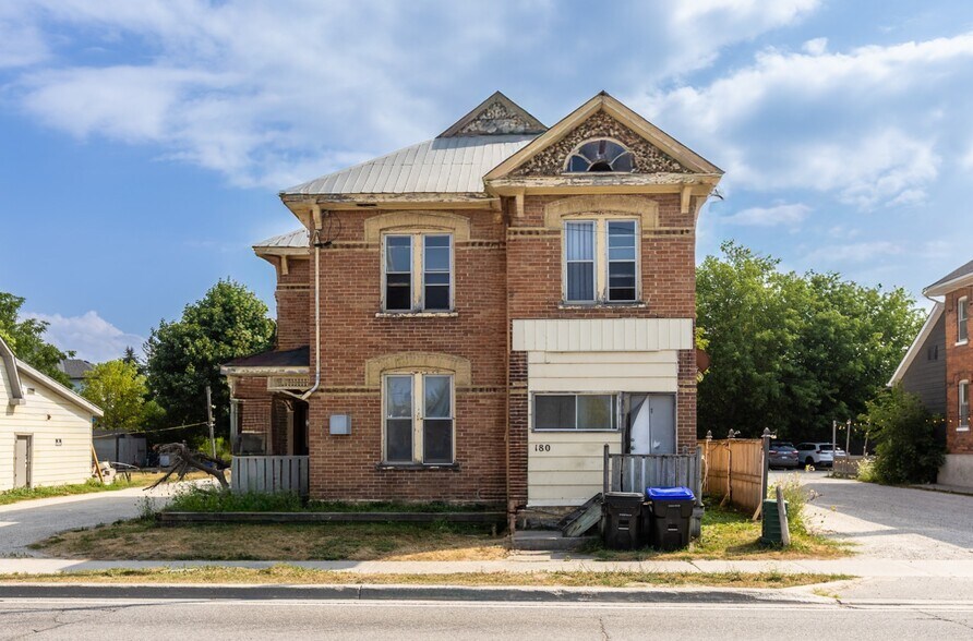 180 First St, Collingwood, Collingwood, ON for sale - Building Photo - Image 3 of 12