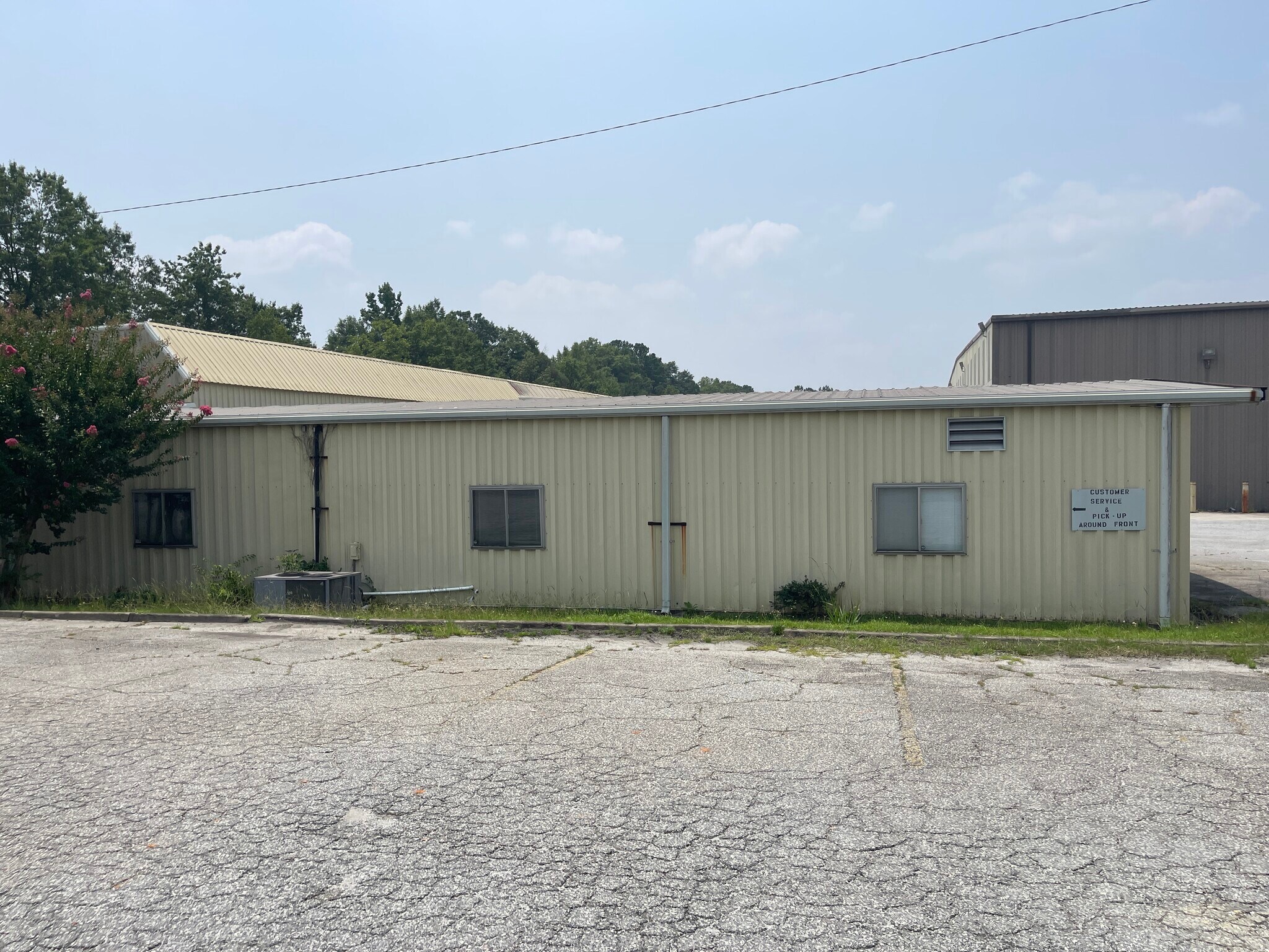 1724 C Northside Industrial, Columbus, GA 31904 1724 Northside Industrial BLVD