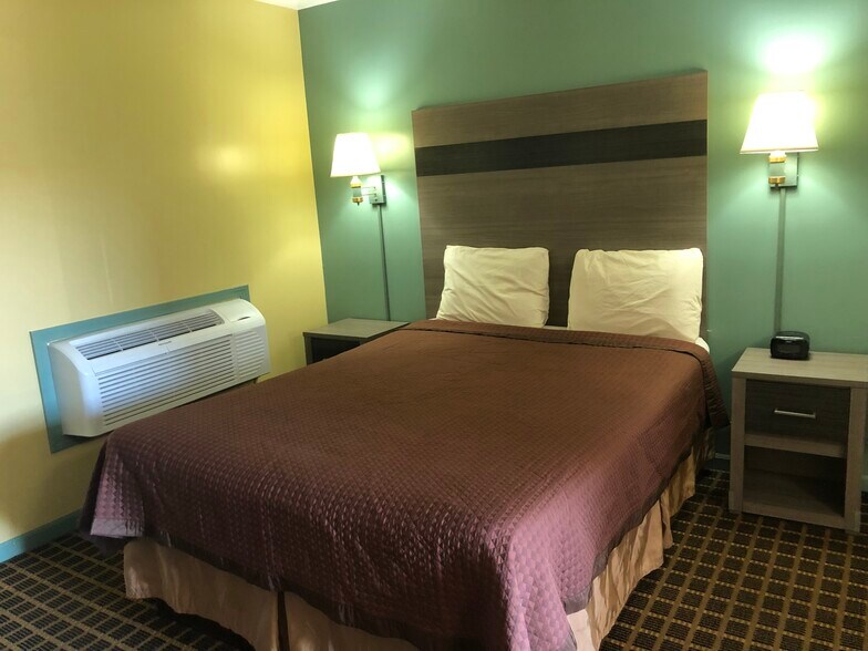 429 N Broadway St, Hastings, MI for sale - Interior Photo - Image 3 of 6