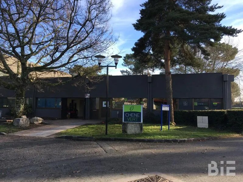 Office in Mérignac for lease Building Photo- Image 1 of 14