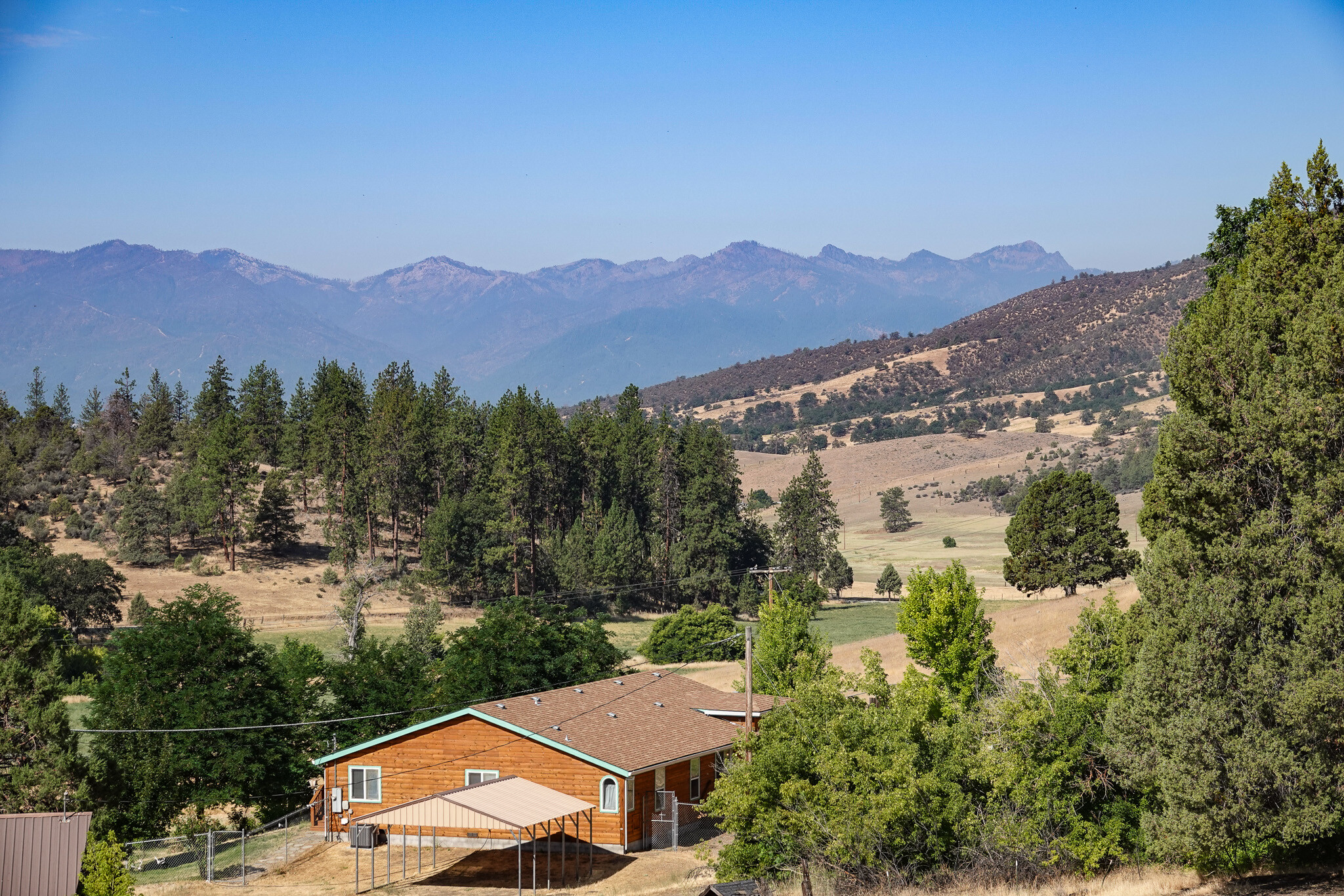 7557 Scarface Rd, Fort Jones, CA for sale Primary Photo- Image 1 of 48