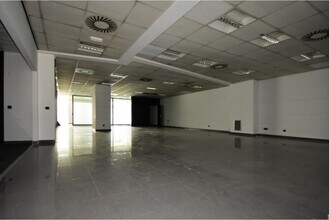 Retail in Igualada, Barcelona for lease Interior Photo- Image 2 of 2
