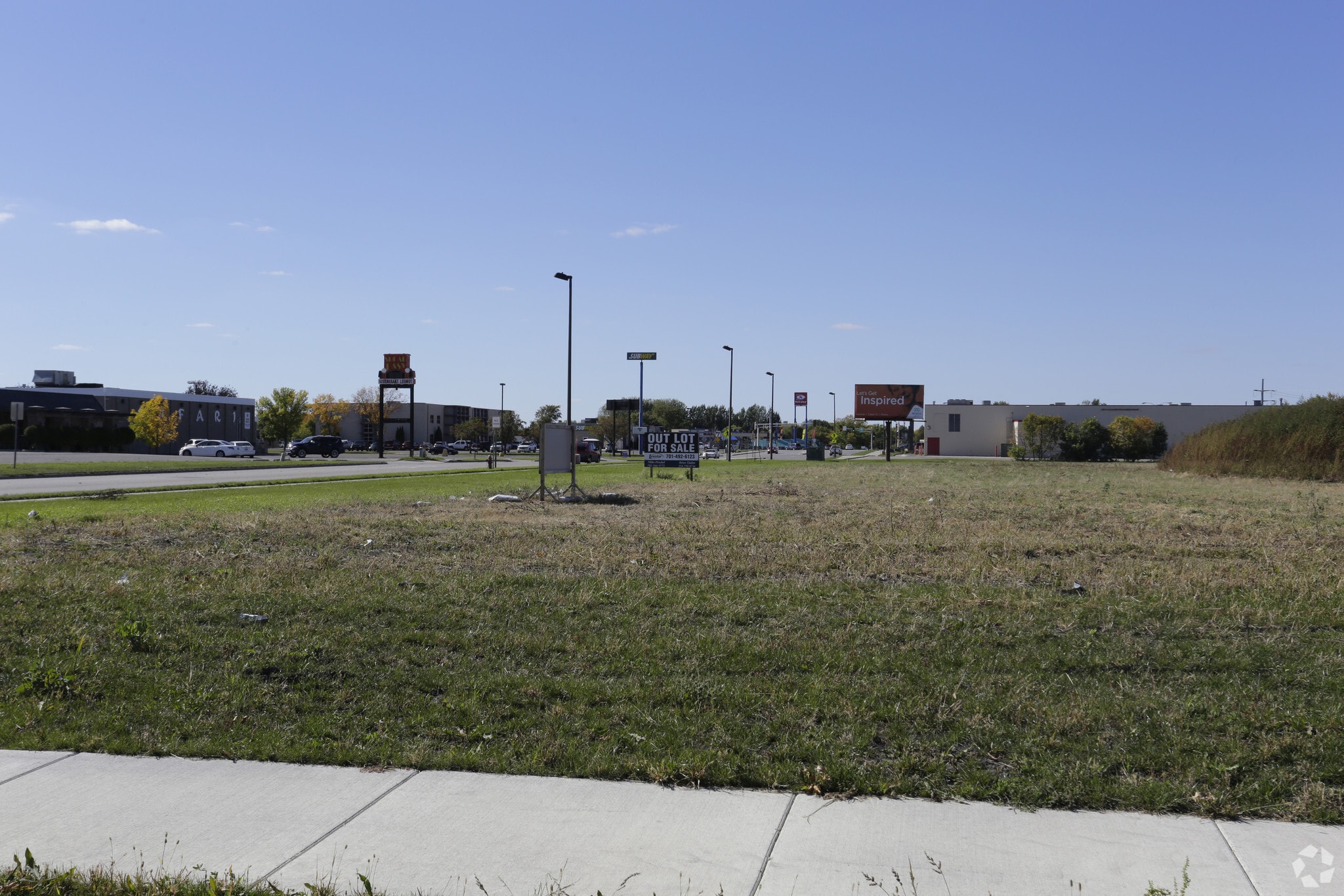 2911 11th St S, Moorhead, MN for sale Primary Photo- Image 1 of 1