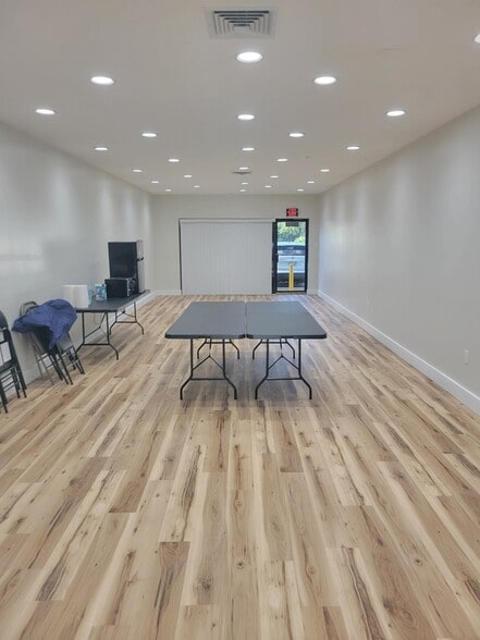 15220-15236 E Colonial Dr, Orlando, FL for lease - Building Photo - Image 3 of 12