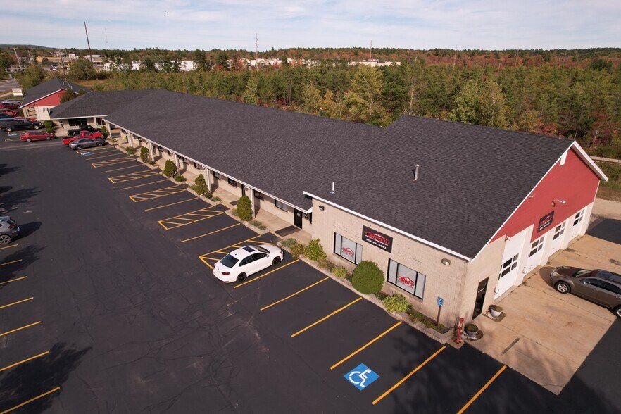 183 Wakefield St, Rochester, NH 03867