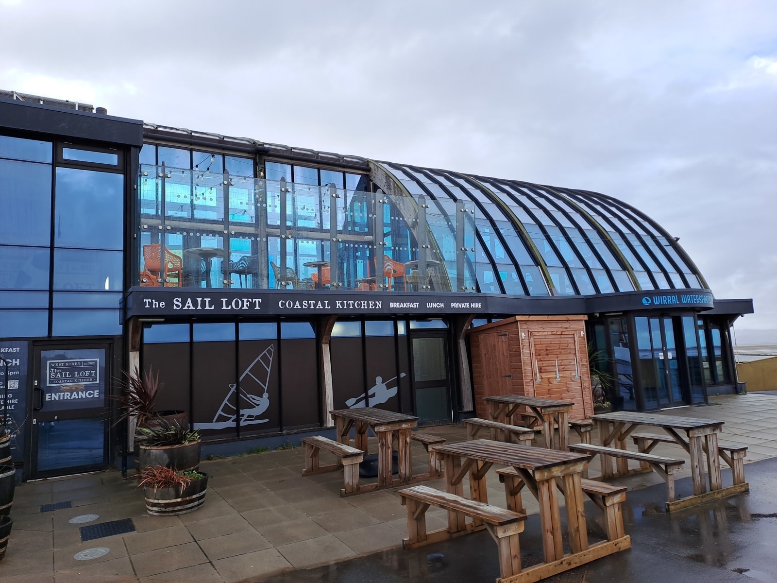 41 South Parade, Wirral for sale Primary Photo- Image 1 of 1