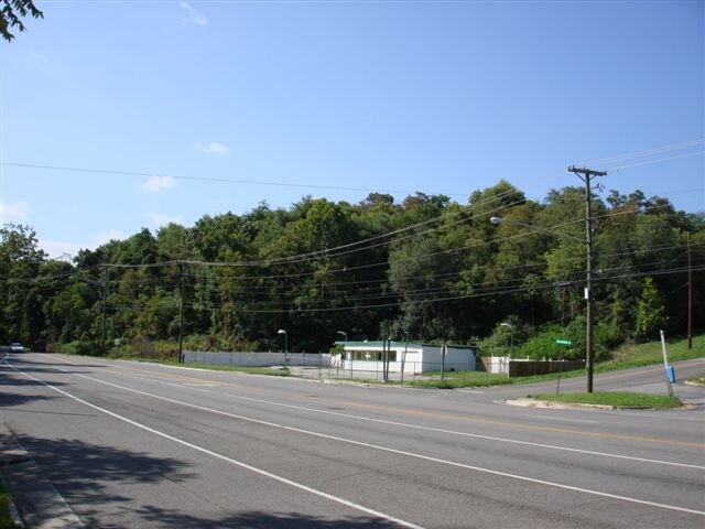 4201 Salem Tpke, Roanoke, VA for sale Building Photo- Image 1 of 1