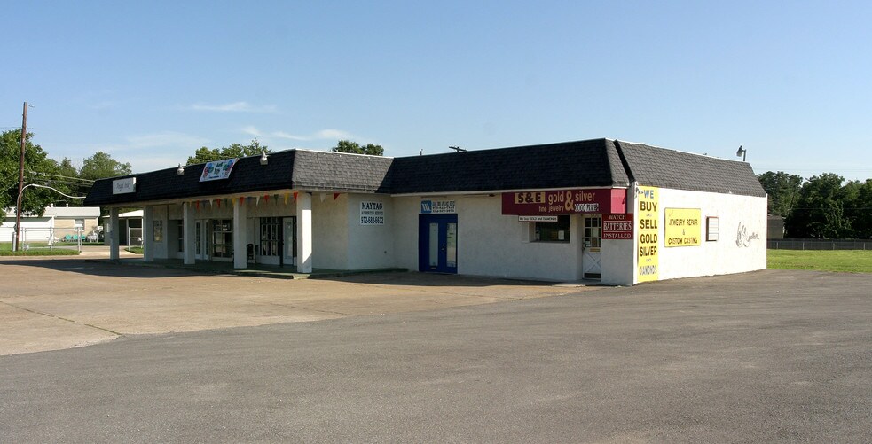 5220-5228 Gus Thomasson Rd, Mesquite, TX for lease - Building Photo - Image 1 of 3