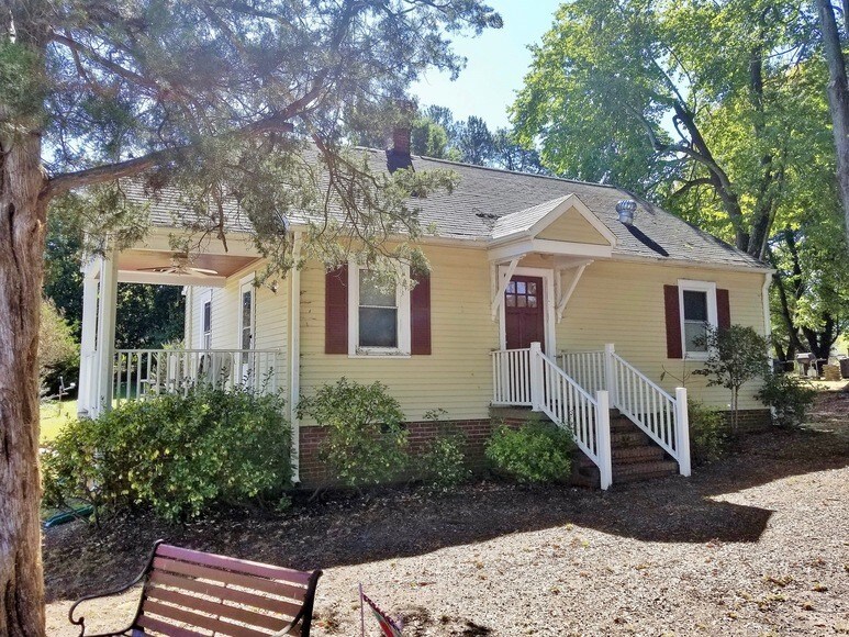 201 Tidewater St, Kenbridge, VA 23944