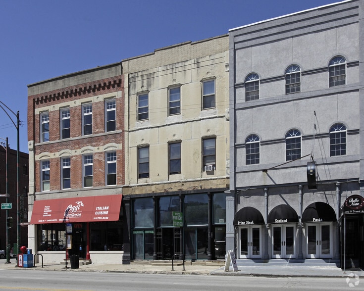 1376 W Grand Ave, Chicago, IL for lease - Primary Photo - Image 1 of 20