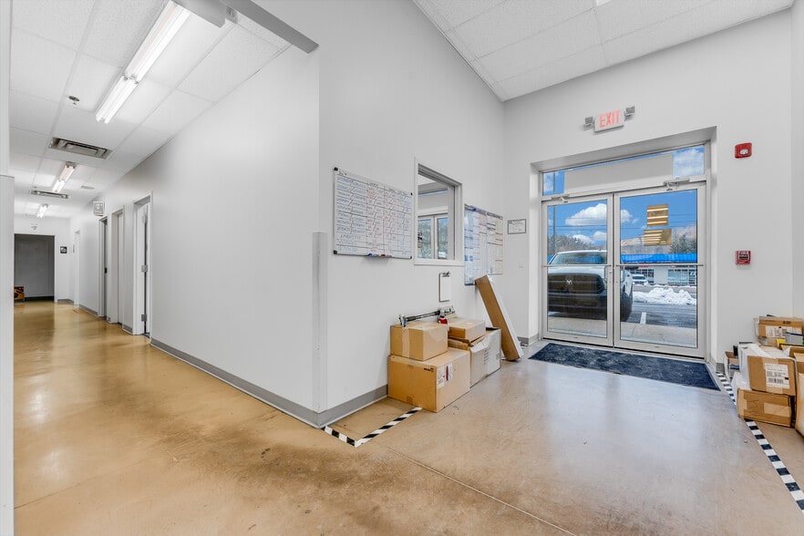 1478 Earl L Core Rd, Morgantown, WV for lease - Building Photo - Image 2 of 10