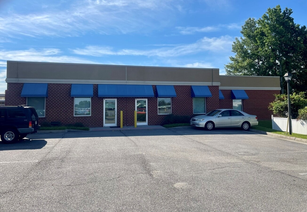 816 Rosemont Rd, Virginia Beach, VA 23452