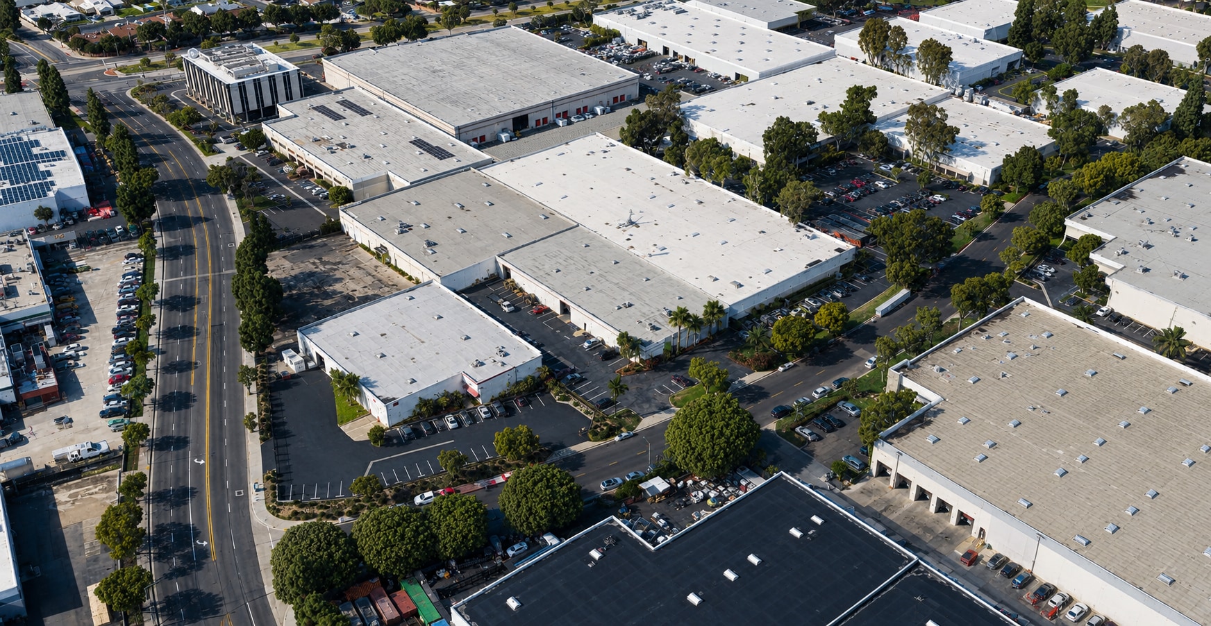 17129 S Kingsview Ave, Carson, CA for lease Interior Photo- Image 1 of 1
