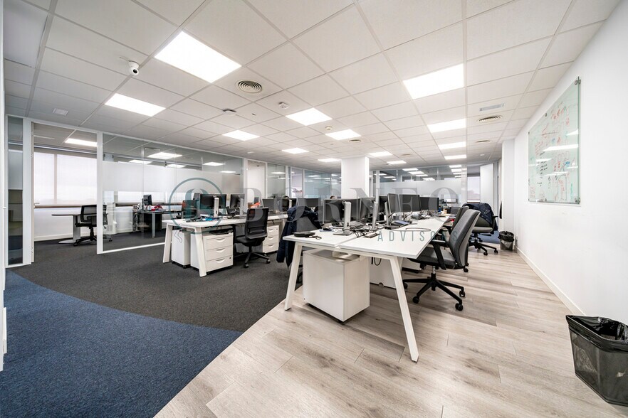 Calle de Agustín de Foxá, 25, Madrid, Madrid for lease - Interior Photo - Image 3 of 14