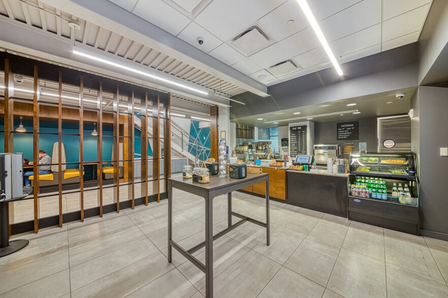 300 Interstate N Pky SE, Atlanta, GA for lease - Interior Photo - Image 3 of 11