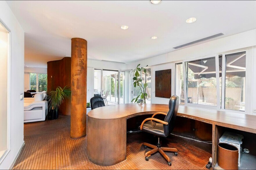 Office in Majadahonda, Madrid for sale - Building Photo - Image 2 of 17